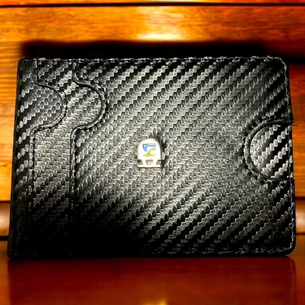 New in box Men’s Wallet